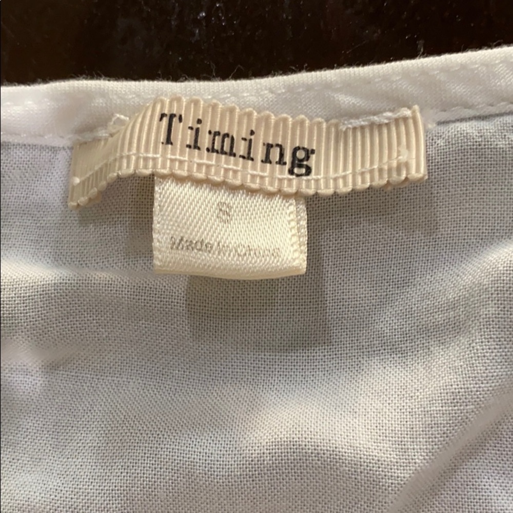 Timing Crop Tank - Picture 3 of 3